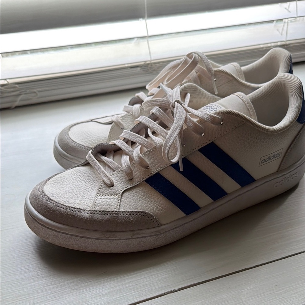 Adidas Men's White and Blue Sneakers